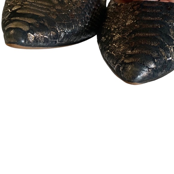 ISOLA PADRA METALLIC LEATHER POINTY TOE FLATS - Picture 13 of 16